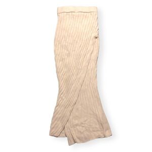 Missguided NWT’s Asymmetrical Cream Chunky Ribbed Knit Slit Maxi Skirt Skirt 2/4